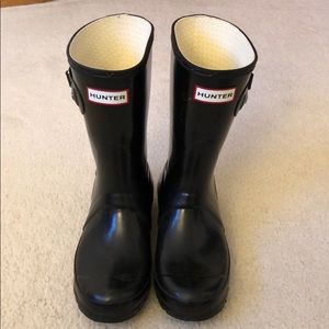 Lightly worn HUNTER rainboots